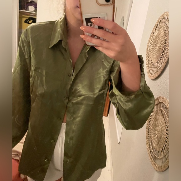 satin button down - Picture 3 of 6